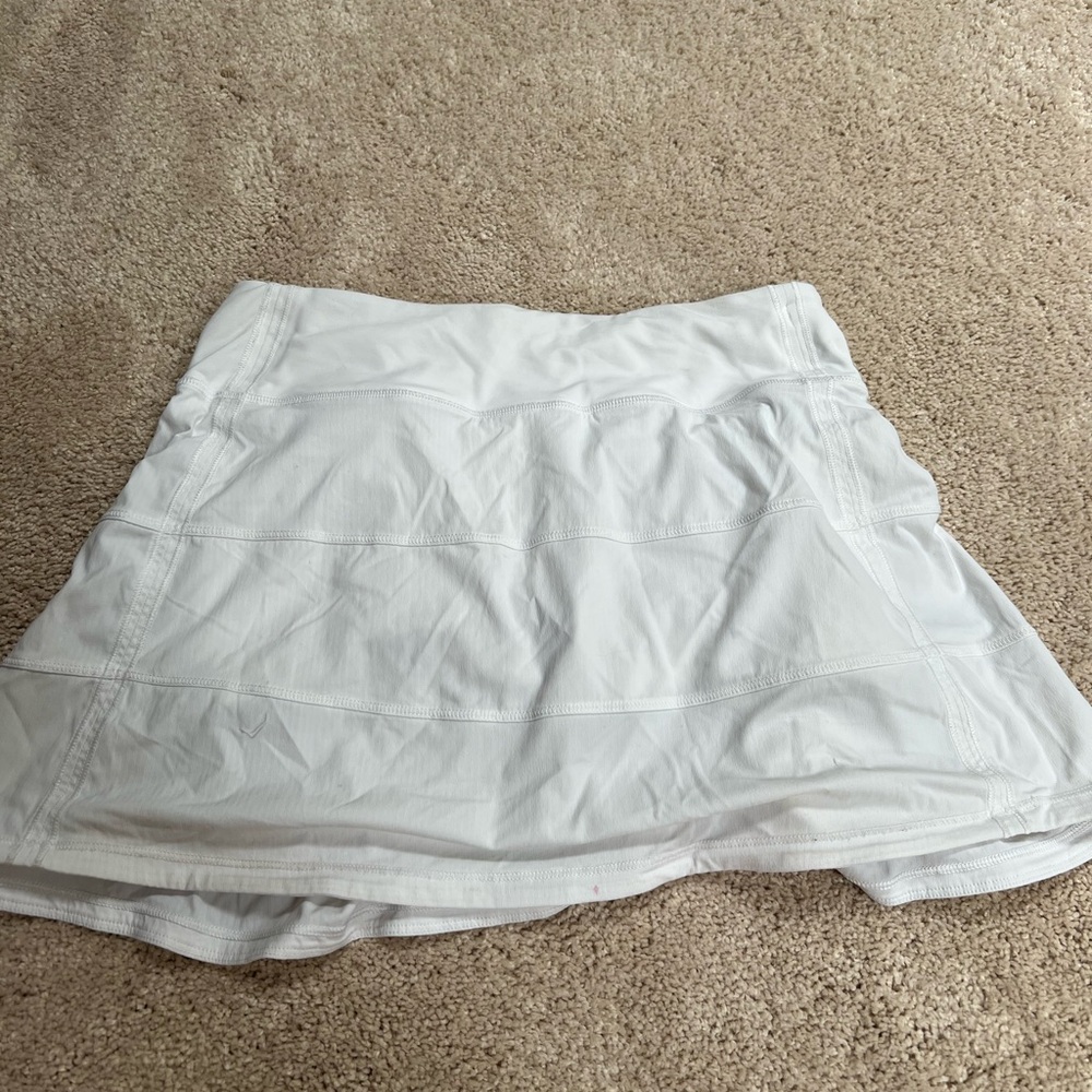 white lulu skirt pace rival- size 2.